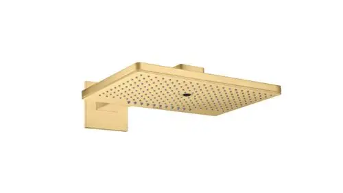 Kopfbrause in brushed gold Optik mit quadratischer Form und Wasserstrahlen, montiert an einem Wandarm, von der Marke AXOR.